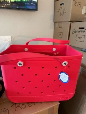 BOGG BAG Red Tote with two Clear Inner Zipper Pouches NEW - XL